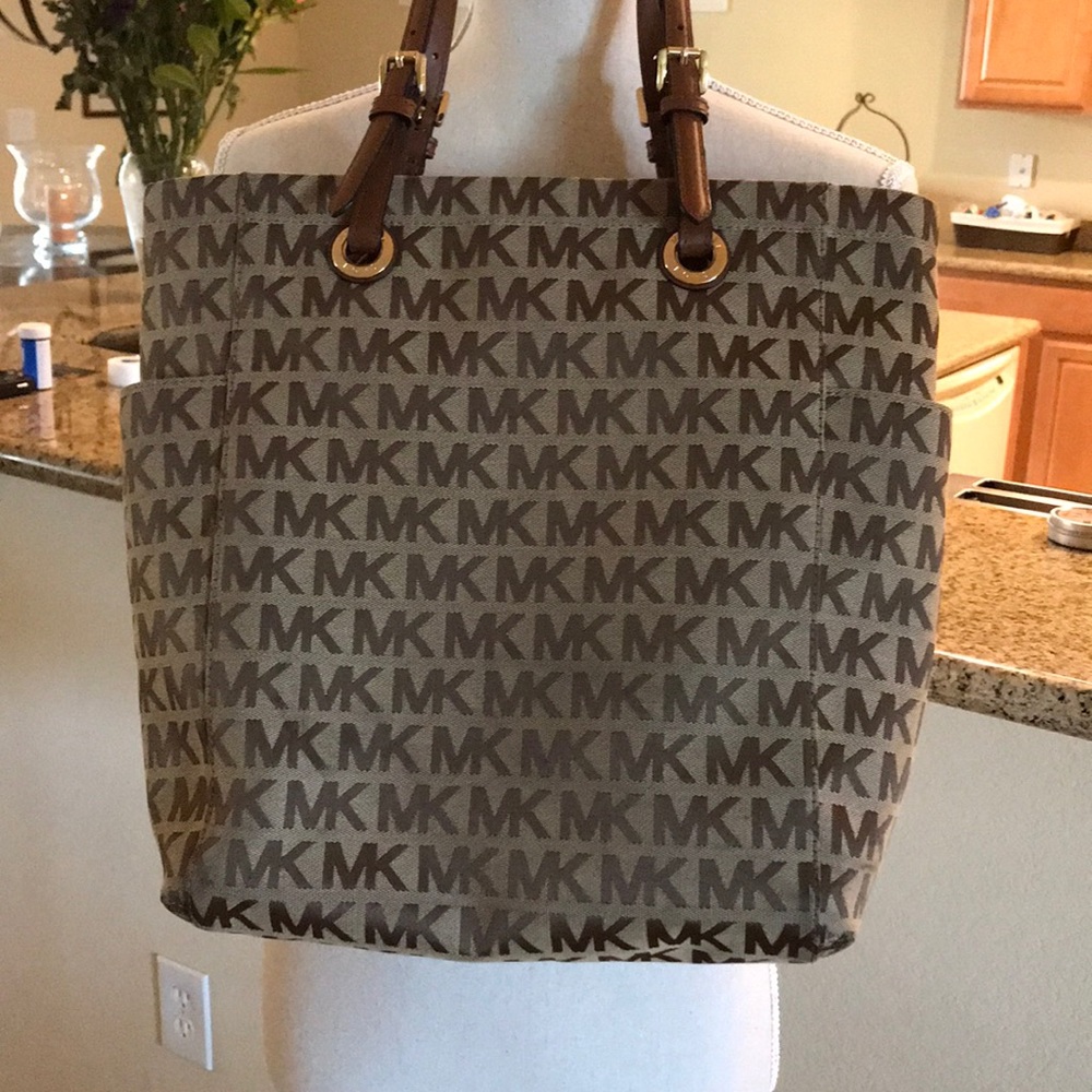 Michael Kors purse.  Barely used.